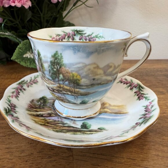 Royal Albert Road‎ To The Isles Traditional British Songs Cup Saucer Highland - Picture 1 of 7